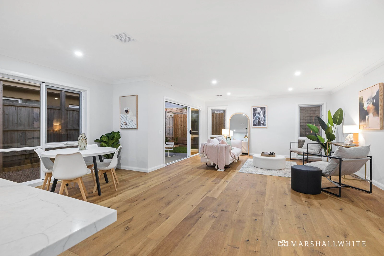 1/12 Coonara Avenue, Mount Eliza, 3930