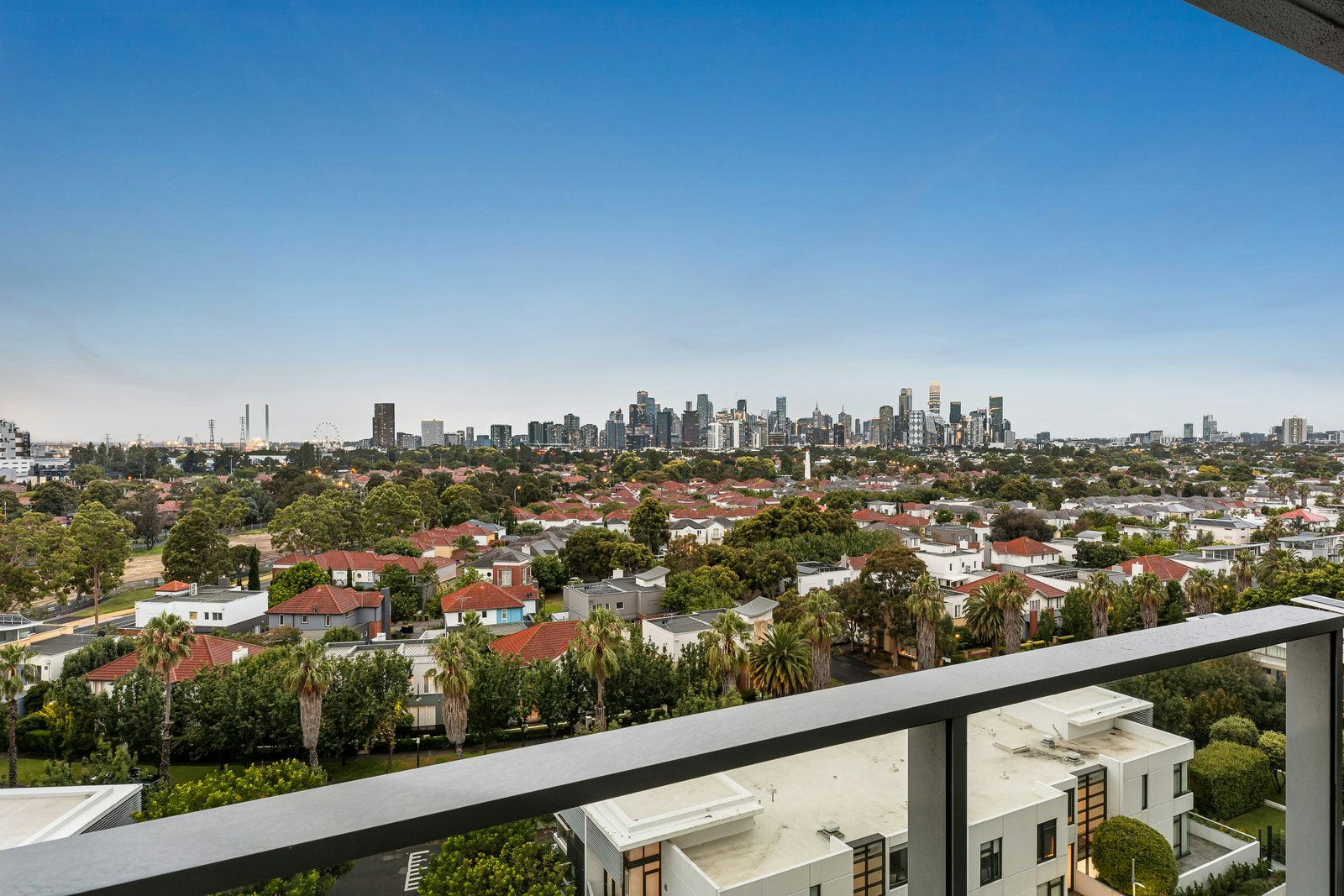 801/155 Beach Street, Port Melbourne, 3207