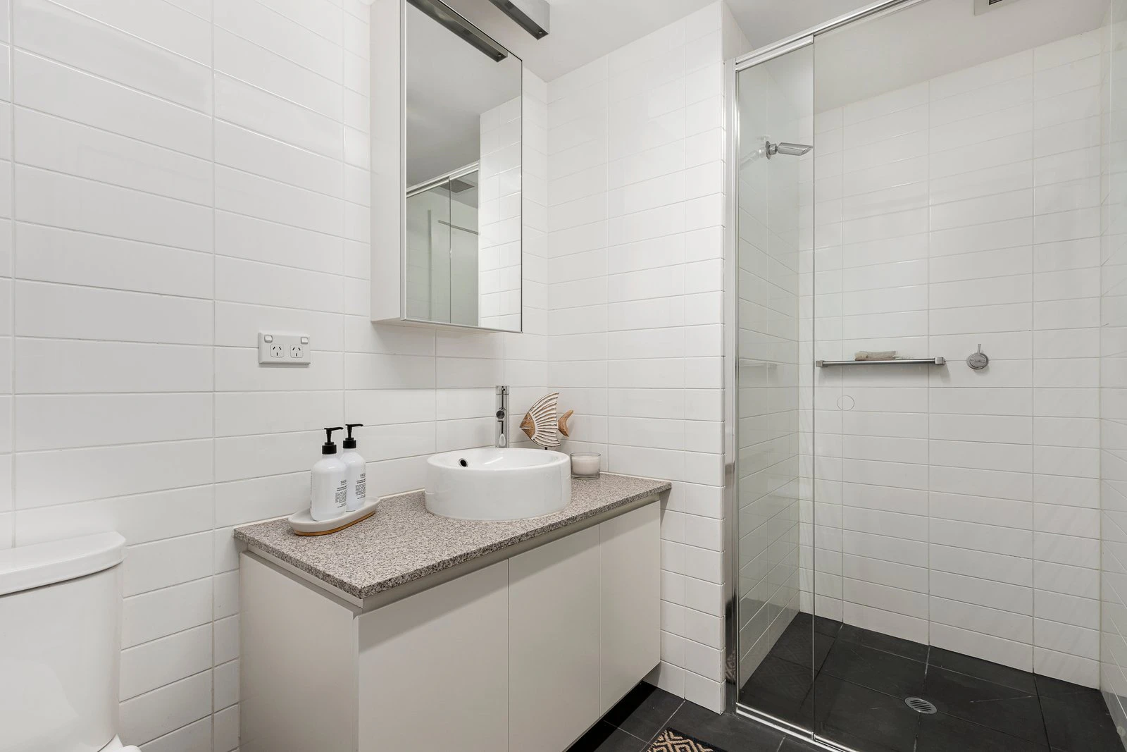 801/155 Beach Street, Port Melbourne, 3207