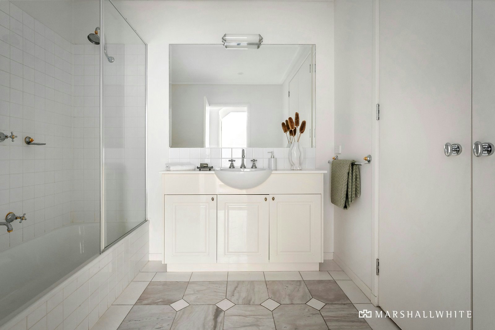 61 Esplanade East, Port Melbourne, 3207