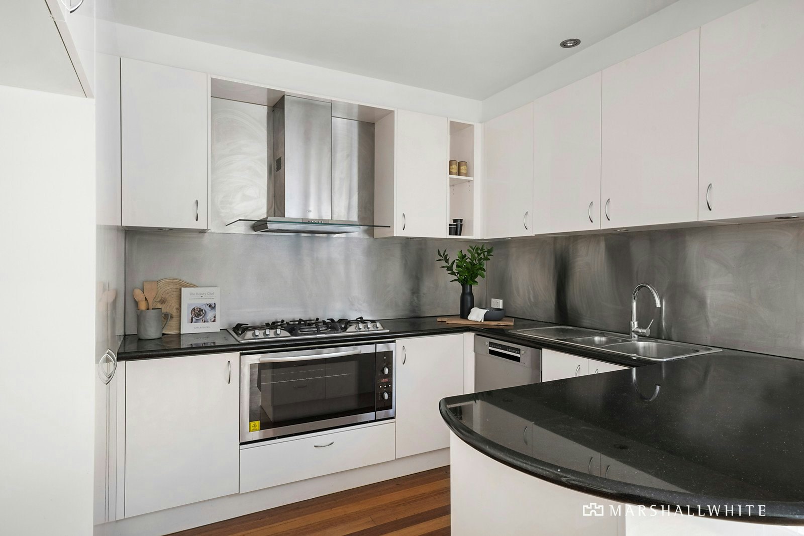 20 Ruabon Road, Toorak, 3142