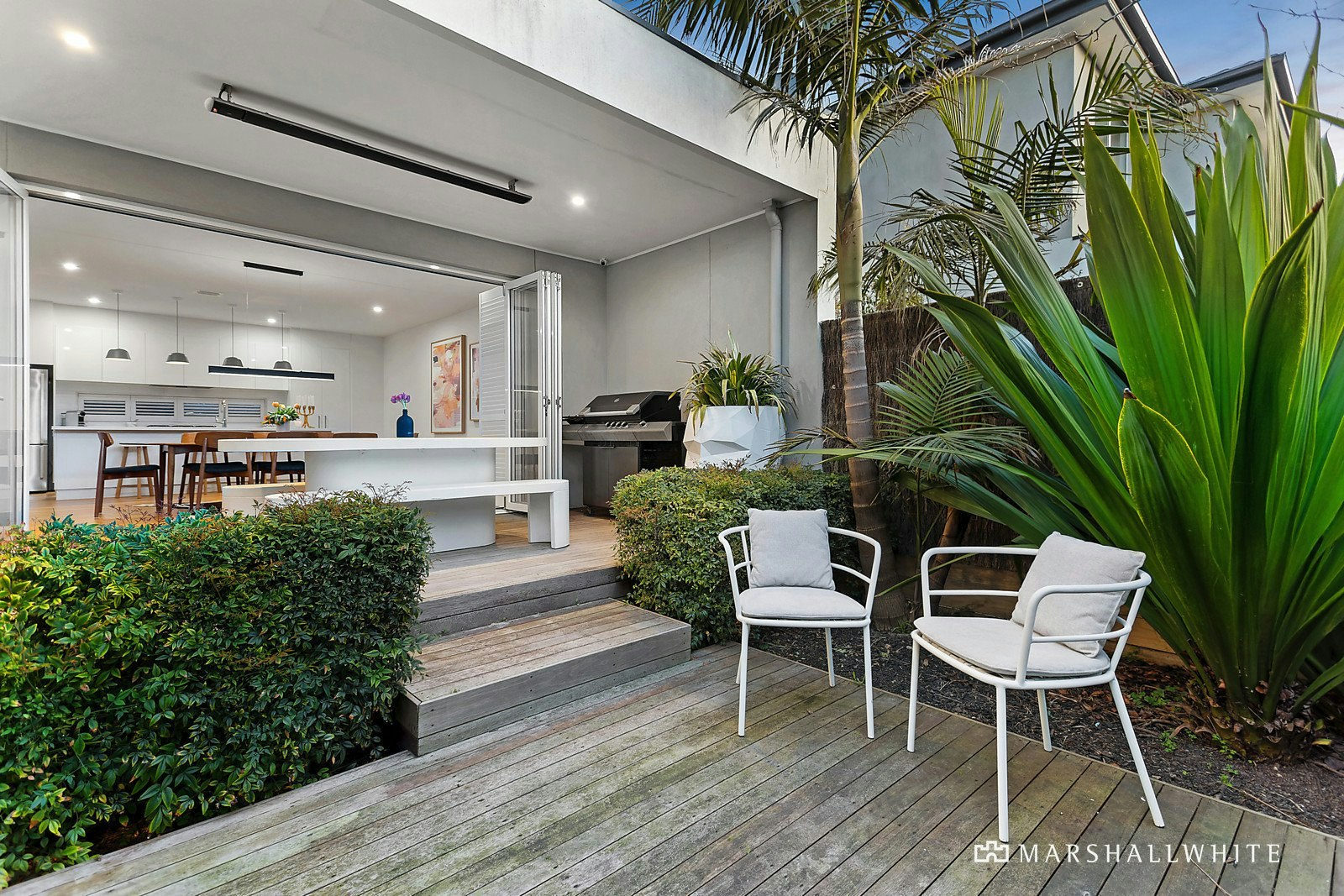 1/4 Beach Grove, Mornington, 3931