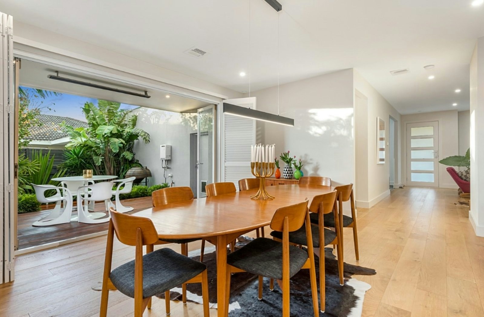 1/4 Beach Grove, Mornington, 3931