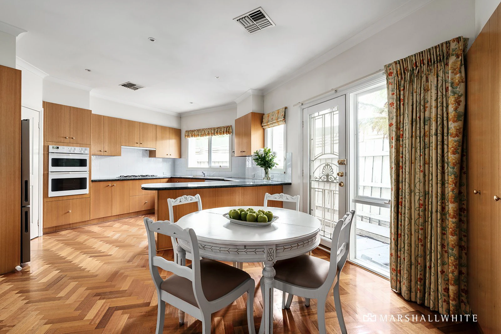 13 Erica Avenue, Glen Iris, VIC