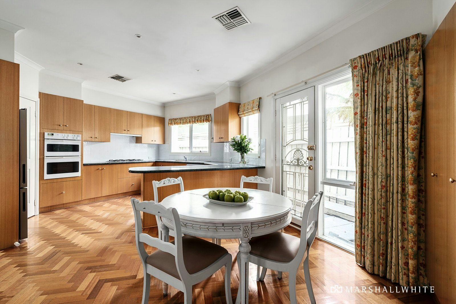 13 Erica Avenue, Glen Iris, VIC