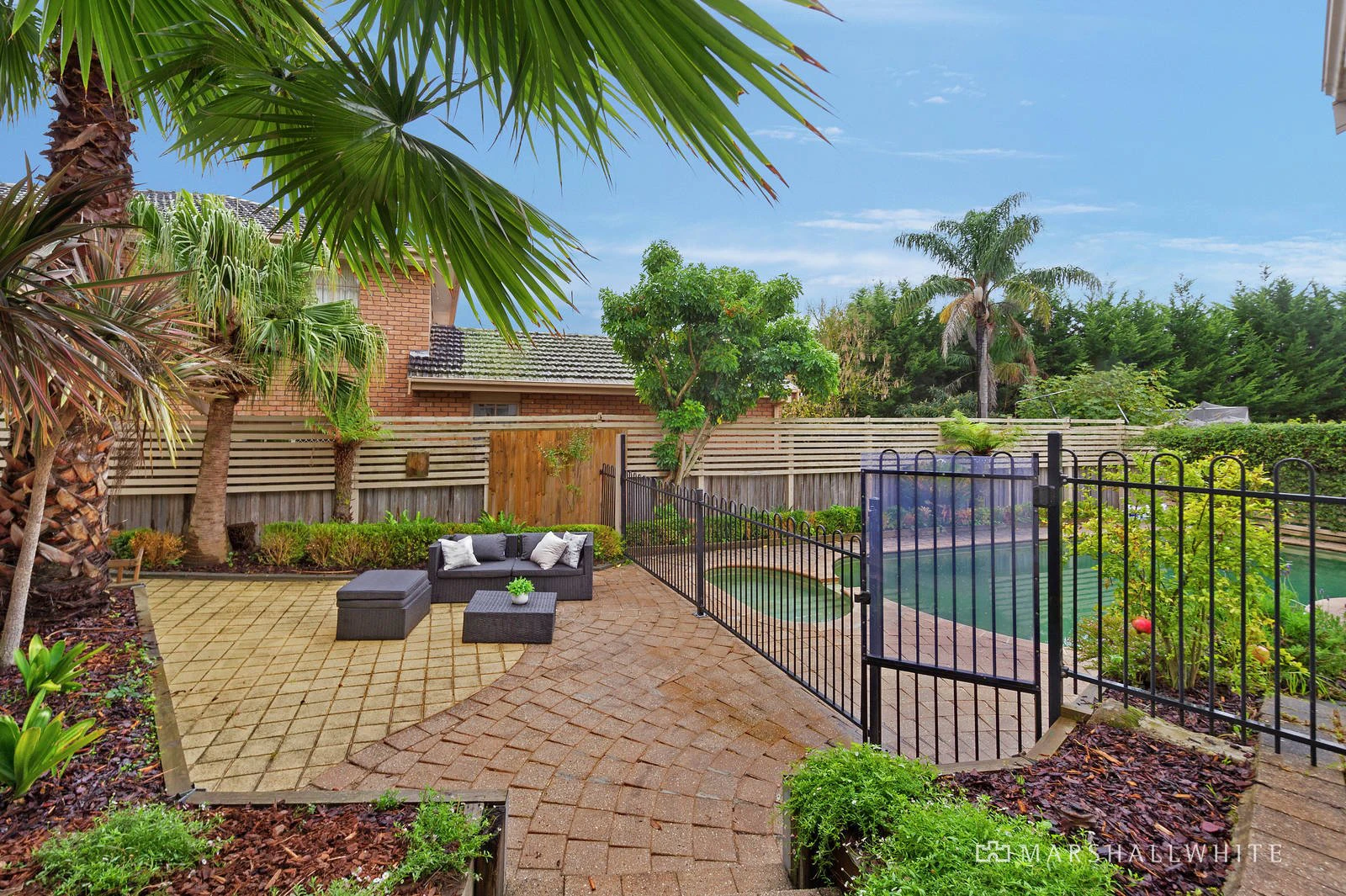 31 Tidcombe Crescent, Doncaster East, VIC