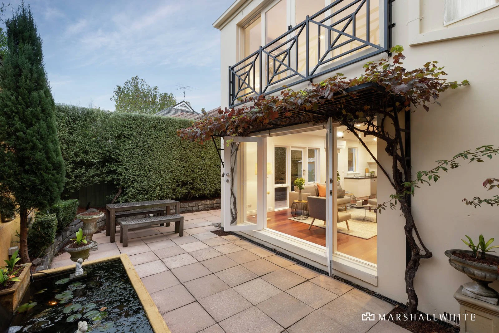 2 Moresby Street, Canterbury, VIC