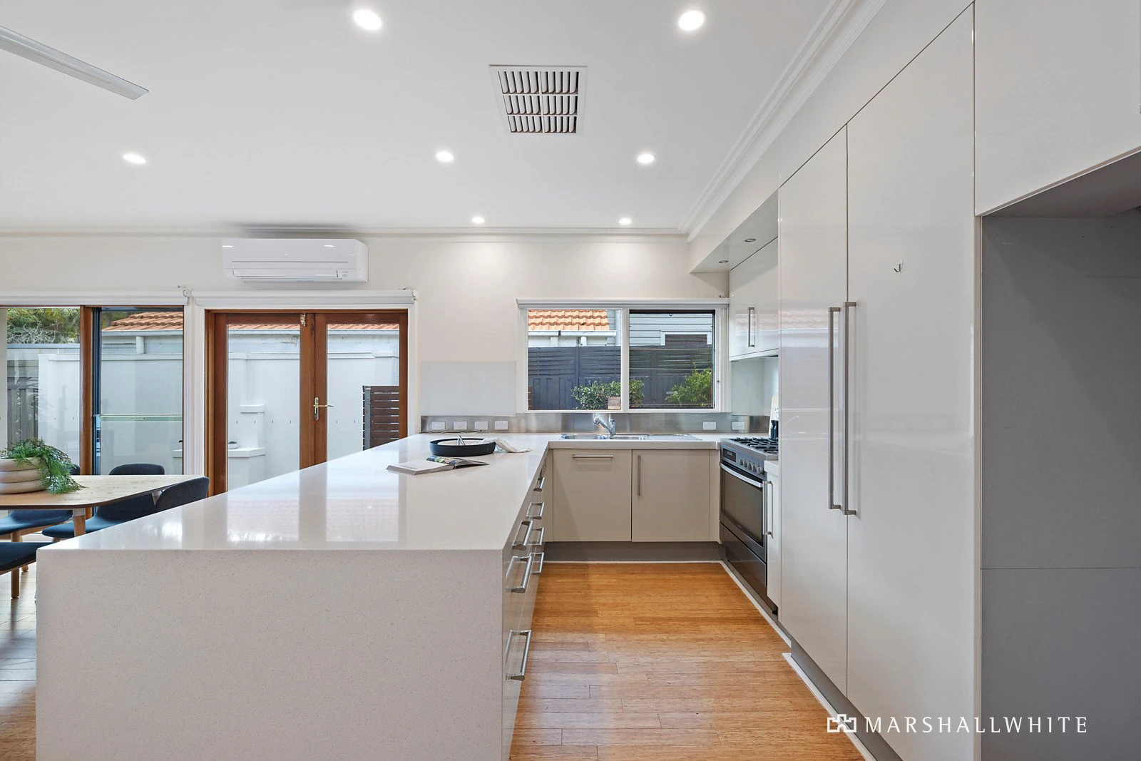 4 Kyarra Street, Hampton, VIC