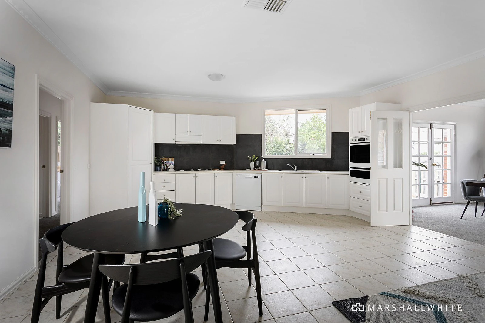 2/104 Broughton Road, Surrey Hills, VIC