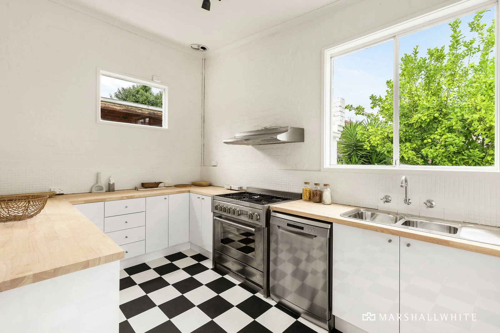 18 Raleigh Street, Prahran, VIC