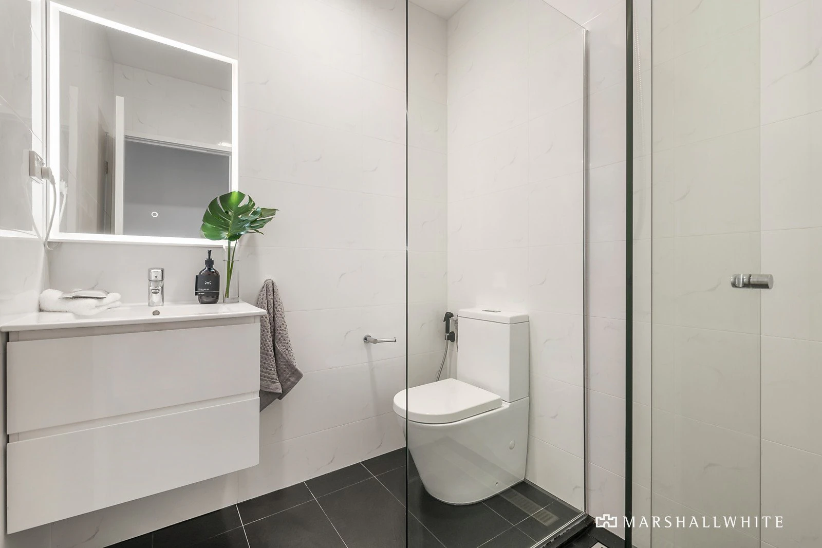 1/11 Bowen Street, Kew, VIC