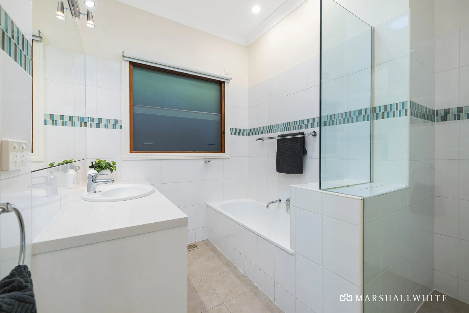 4 Kyarra Street, Hampton, VIC