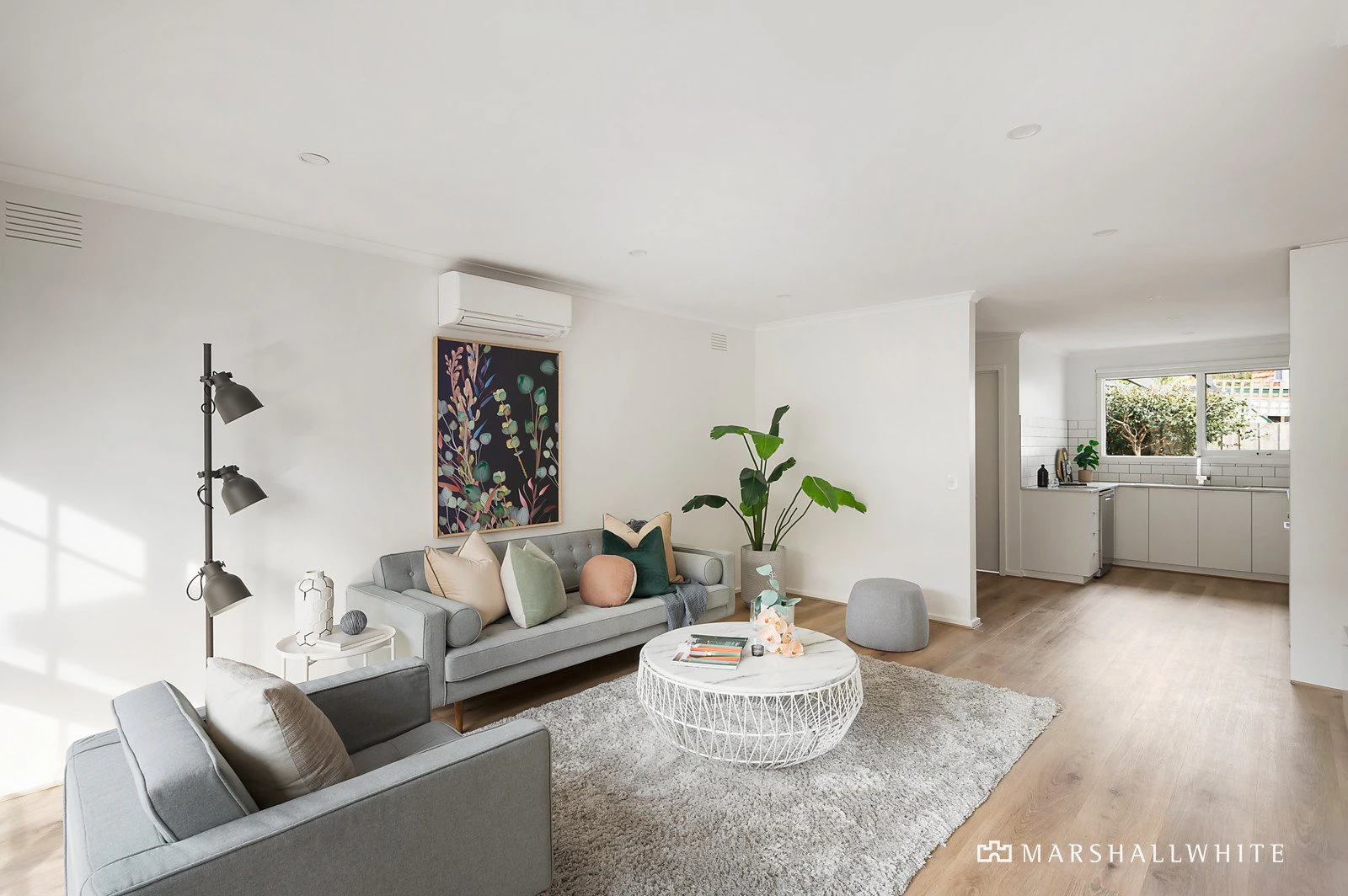 2/13 Benwerrin Road, Surrey Hills, VIC