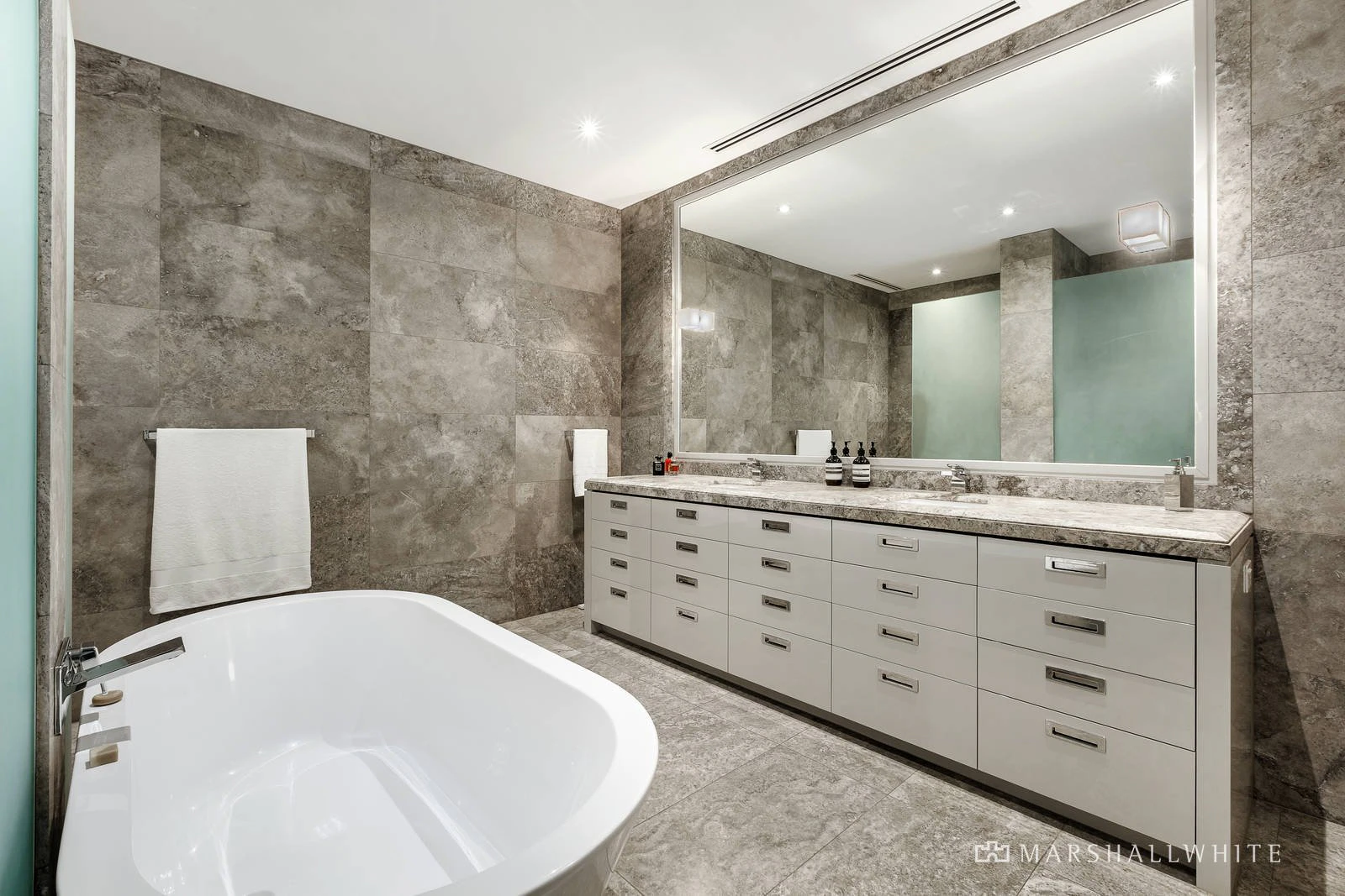 1/103 Mathoura Road, Toorak, VIC