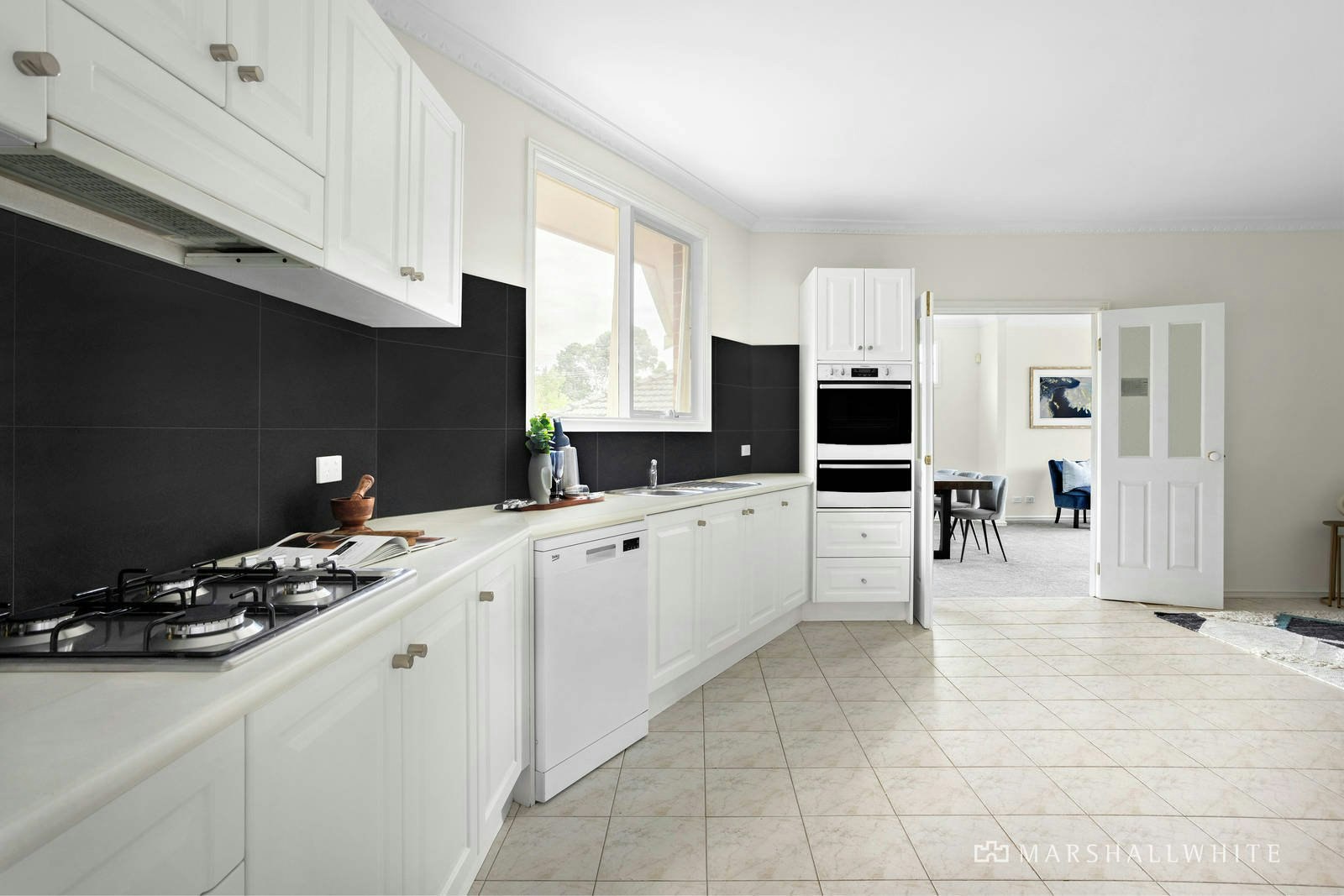 2/104 Broughton Road, Surrey Hills, VIC