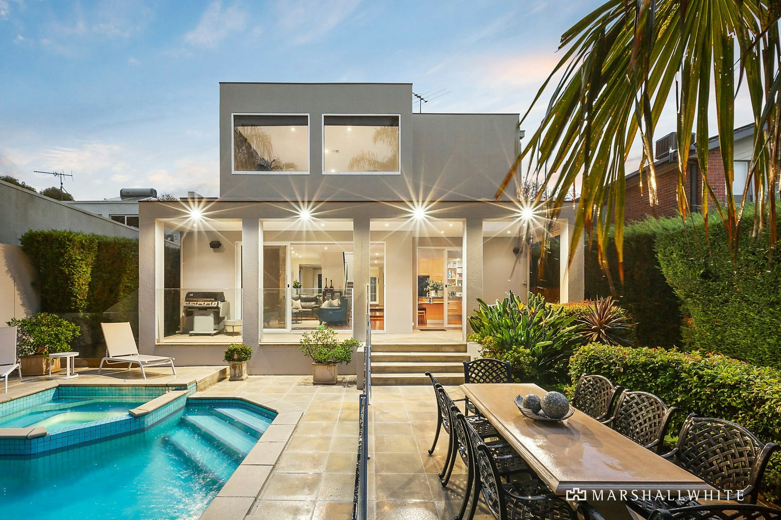 15 Cloverdale Road, Glen Iris, VIC