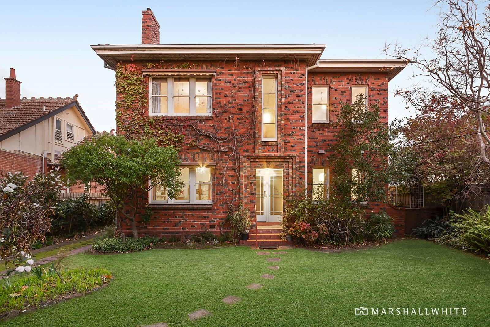 2 Parlington Street, Canterbury, VIC