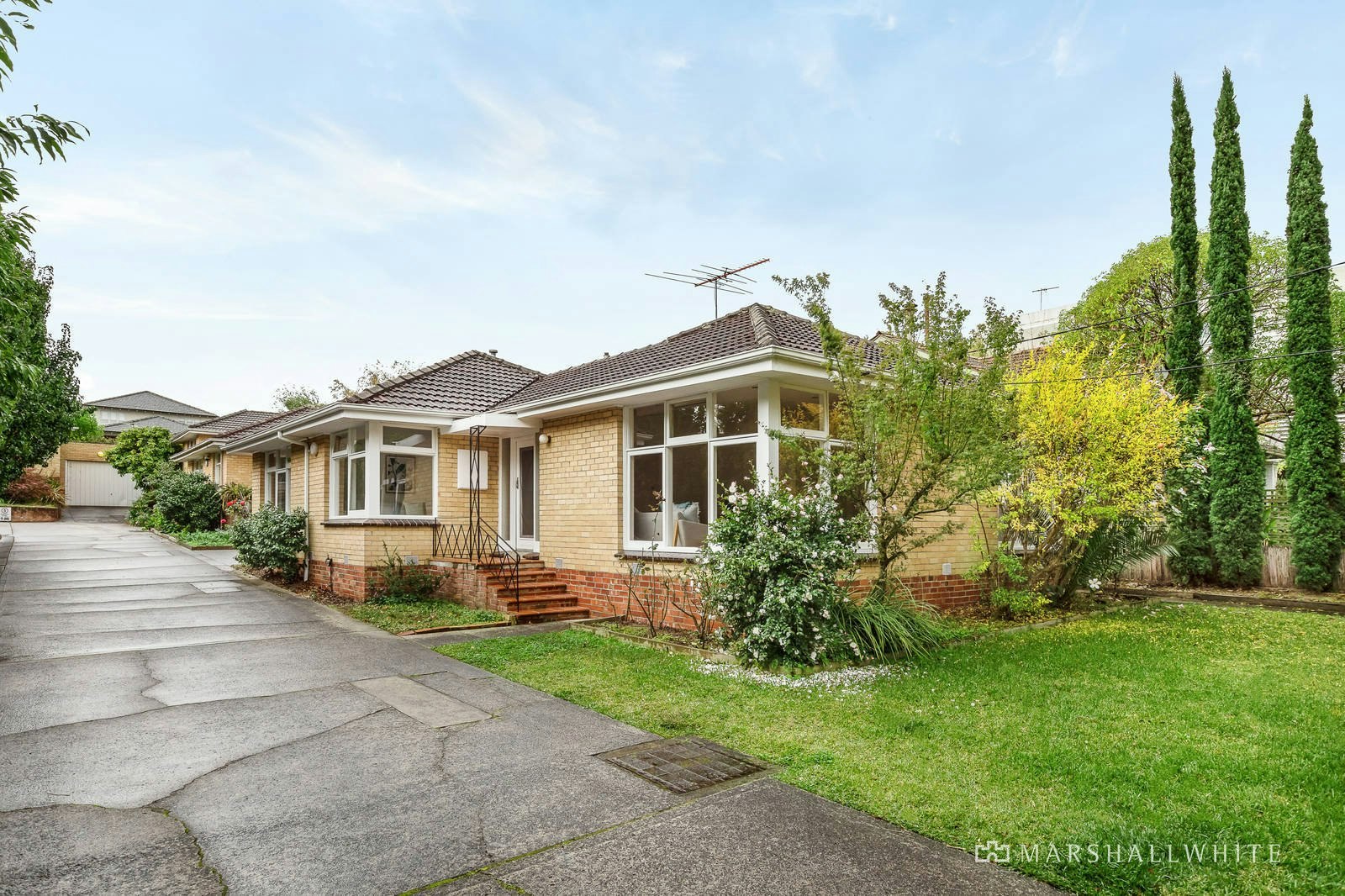 1/4 Hillside Parade, Glen Iris, VIC