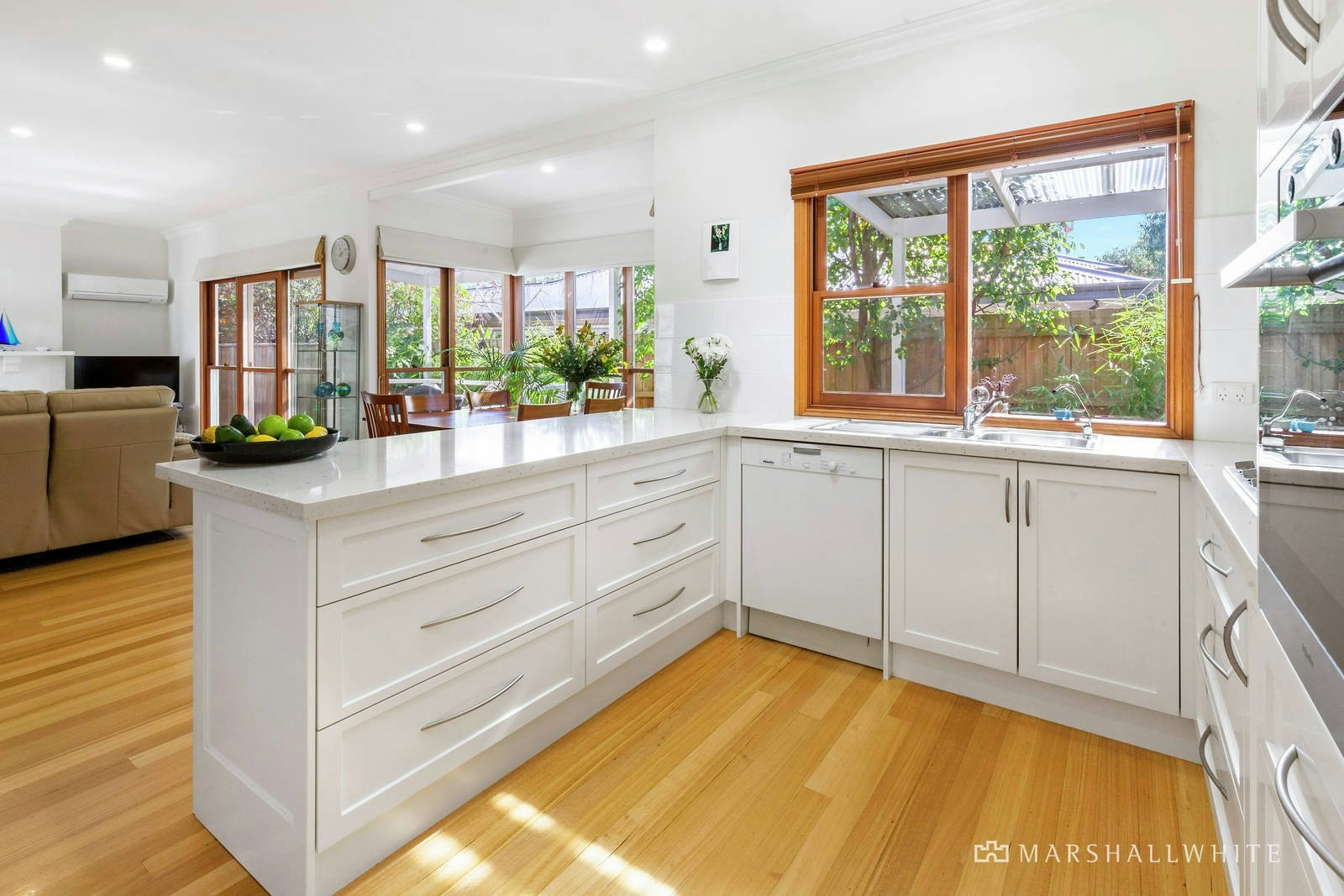 8A Earimil Drive, Mount Eliza, VIC