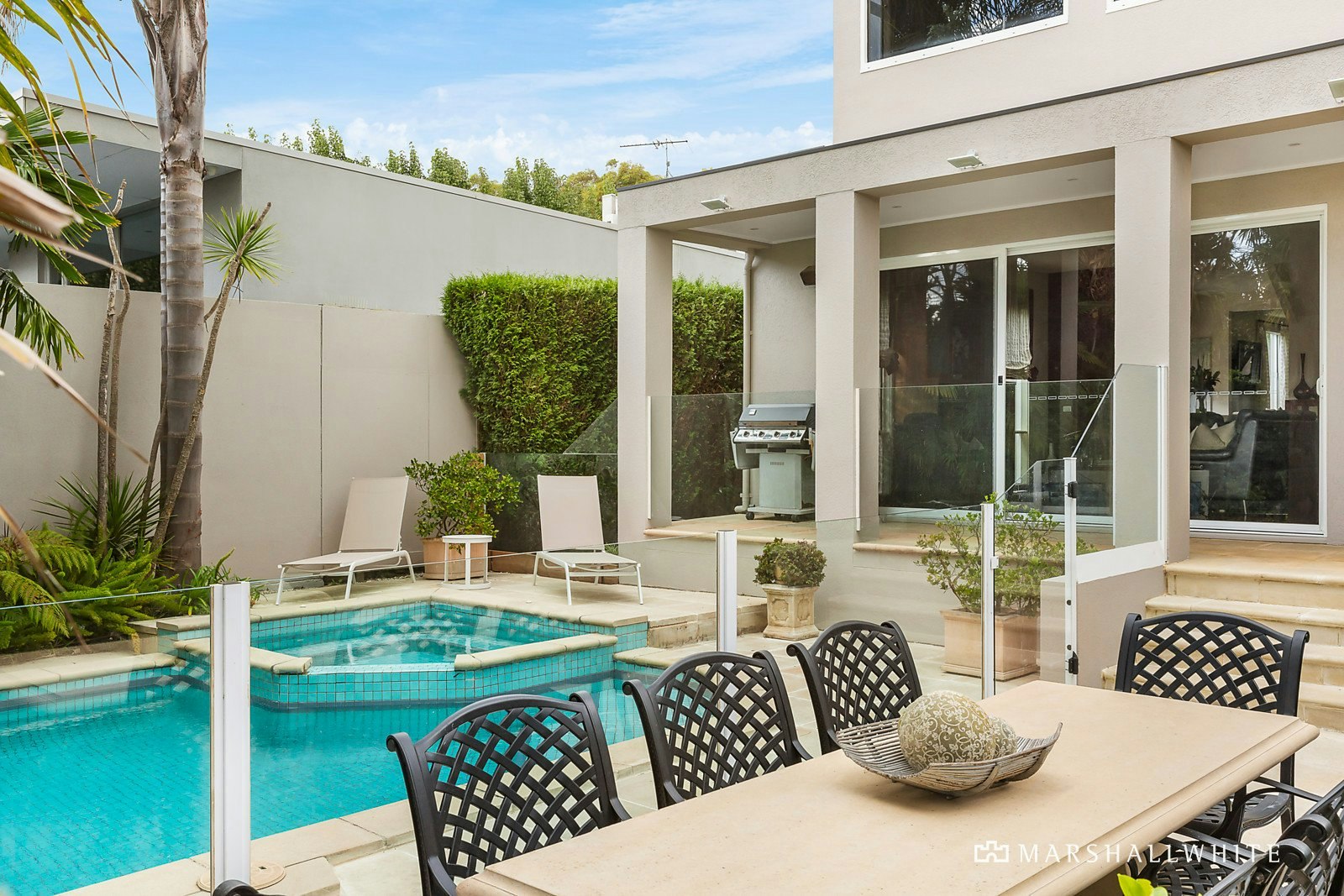 15 Cloverdale Road, Glen Iris, VIC