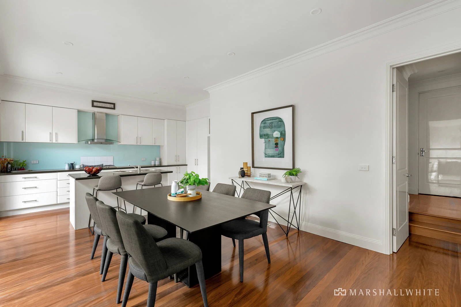 2/7 St Georges Crescent, Ashburton, VIC