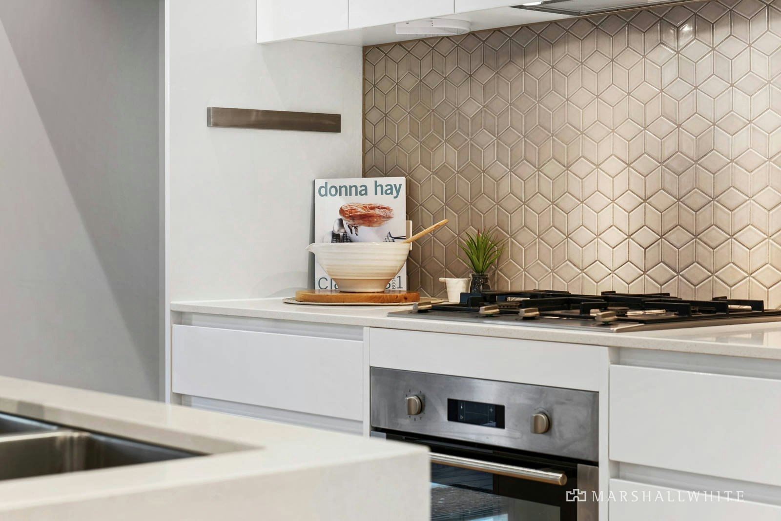 2/19 Seaview Avenue, Mornington, VIC