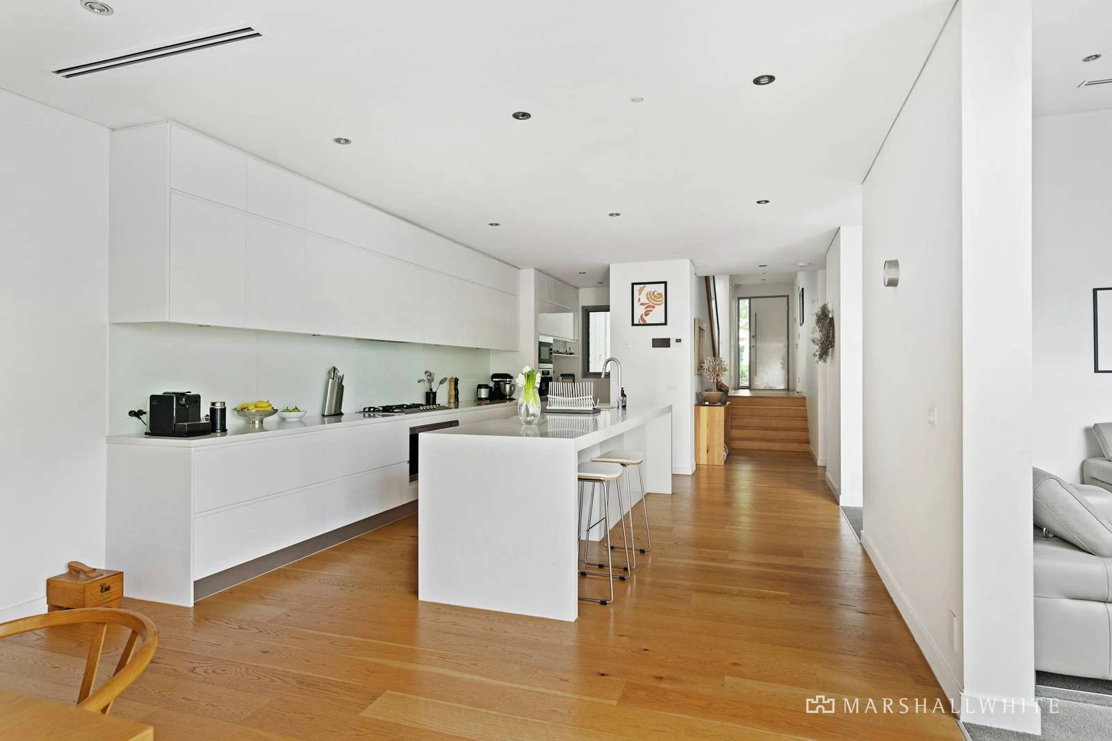 7 Linnaker Place, Kew, VIC