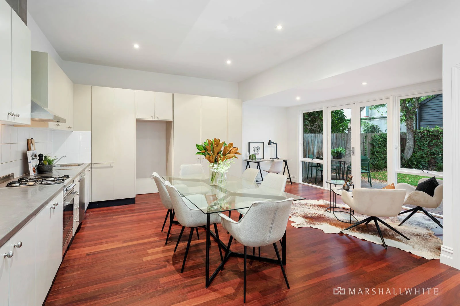 2a Glendearg Grove, Malvern, VIC