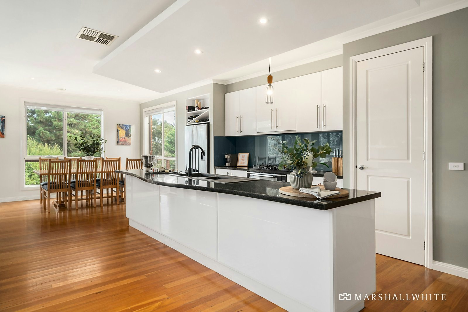 6 Falconer Road, Park Orchards, VIC