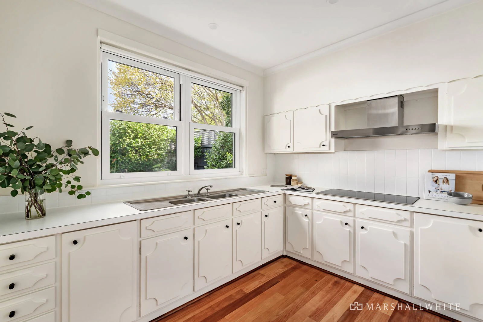 17a Salisbury Avenue, Mont Albert, VIC