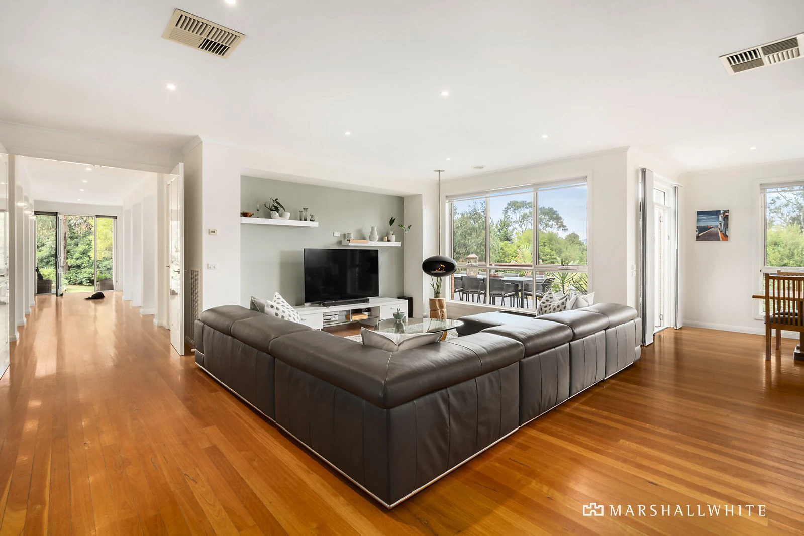 6 Falconer Road, Park Orchards, VIC