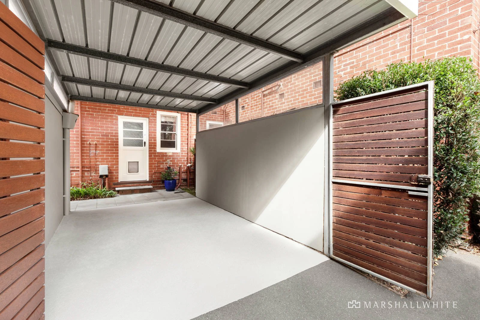 2/5 Collington Avenue, Brighton, VIC