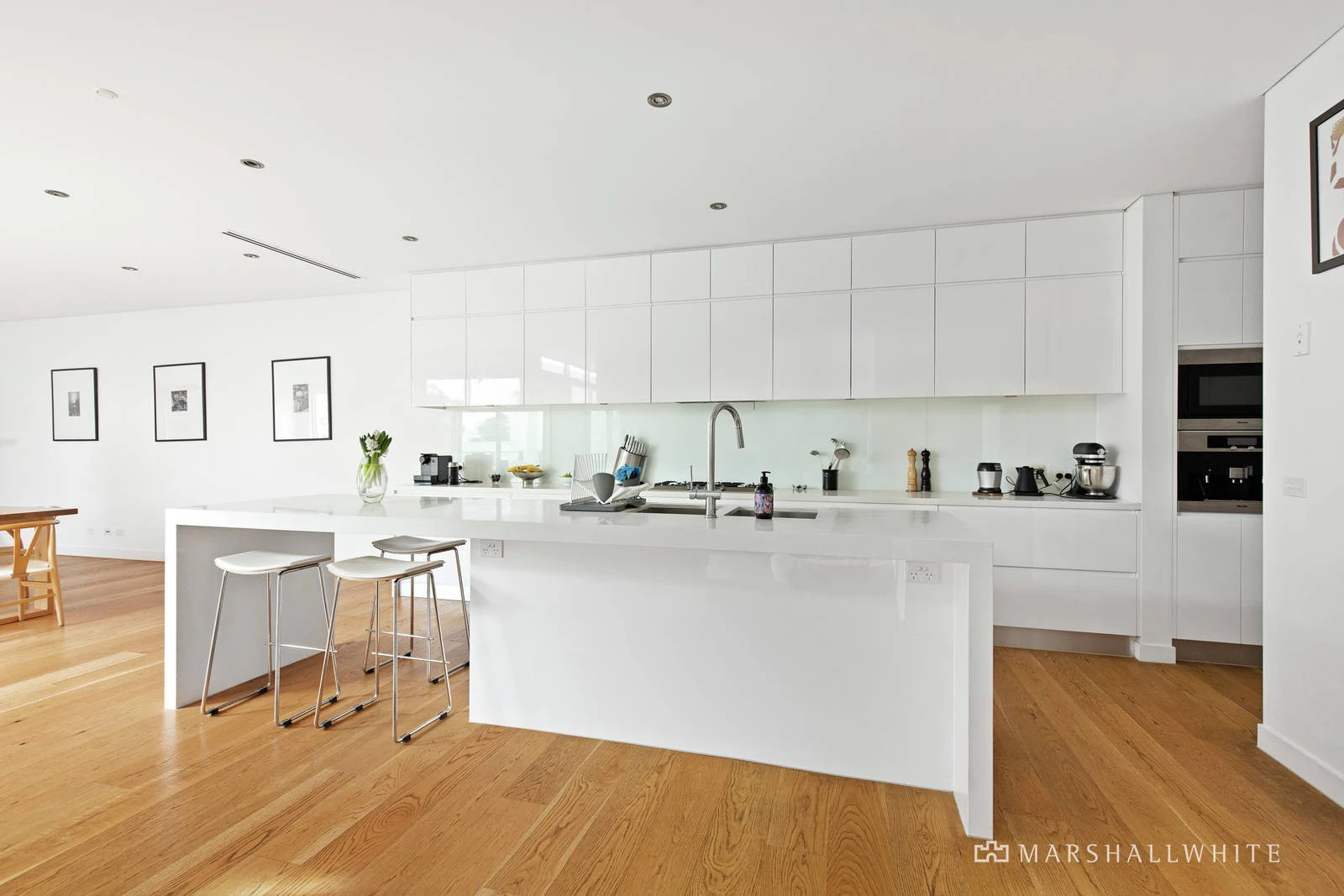 7 Linnaker Place, Kew, VIC