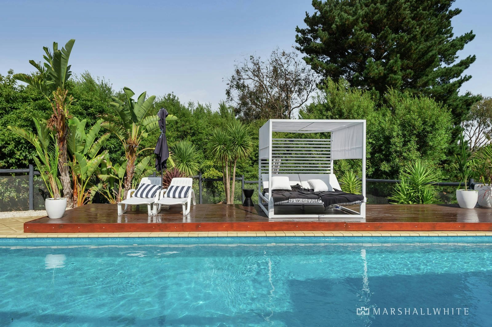 6 Falconer Road, Park Orchards, VIC