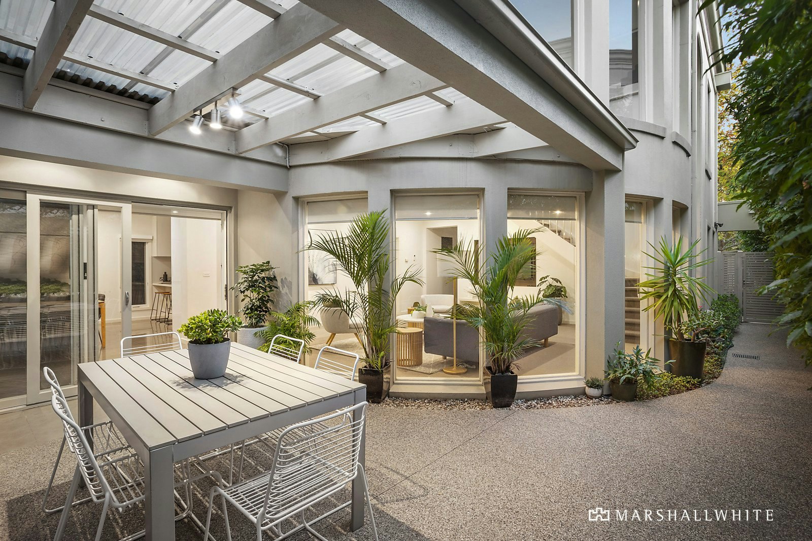 2 St James Park Drive, Brighton, VIC