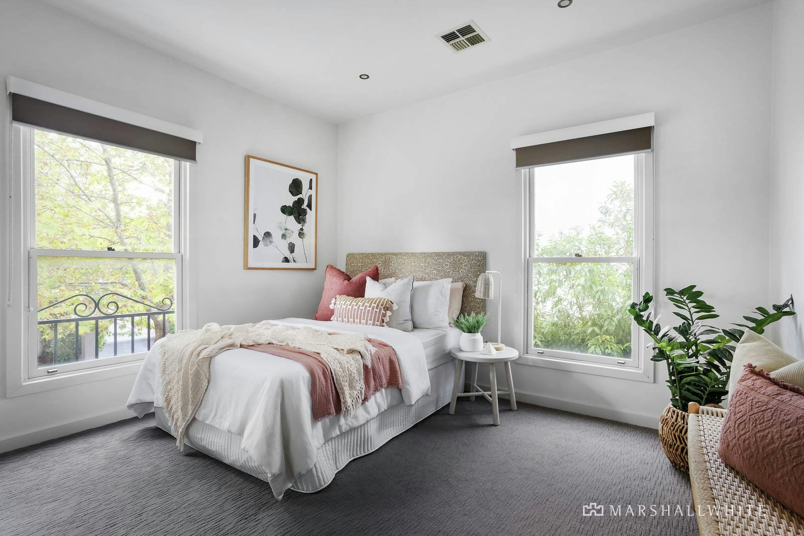 2 St James Park Drive, Brighton, VIC