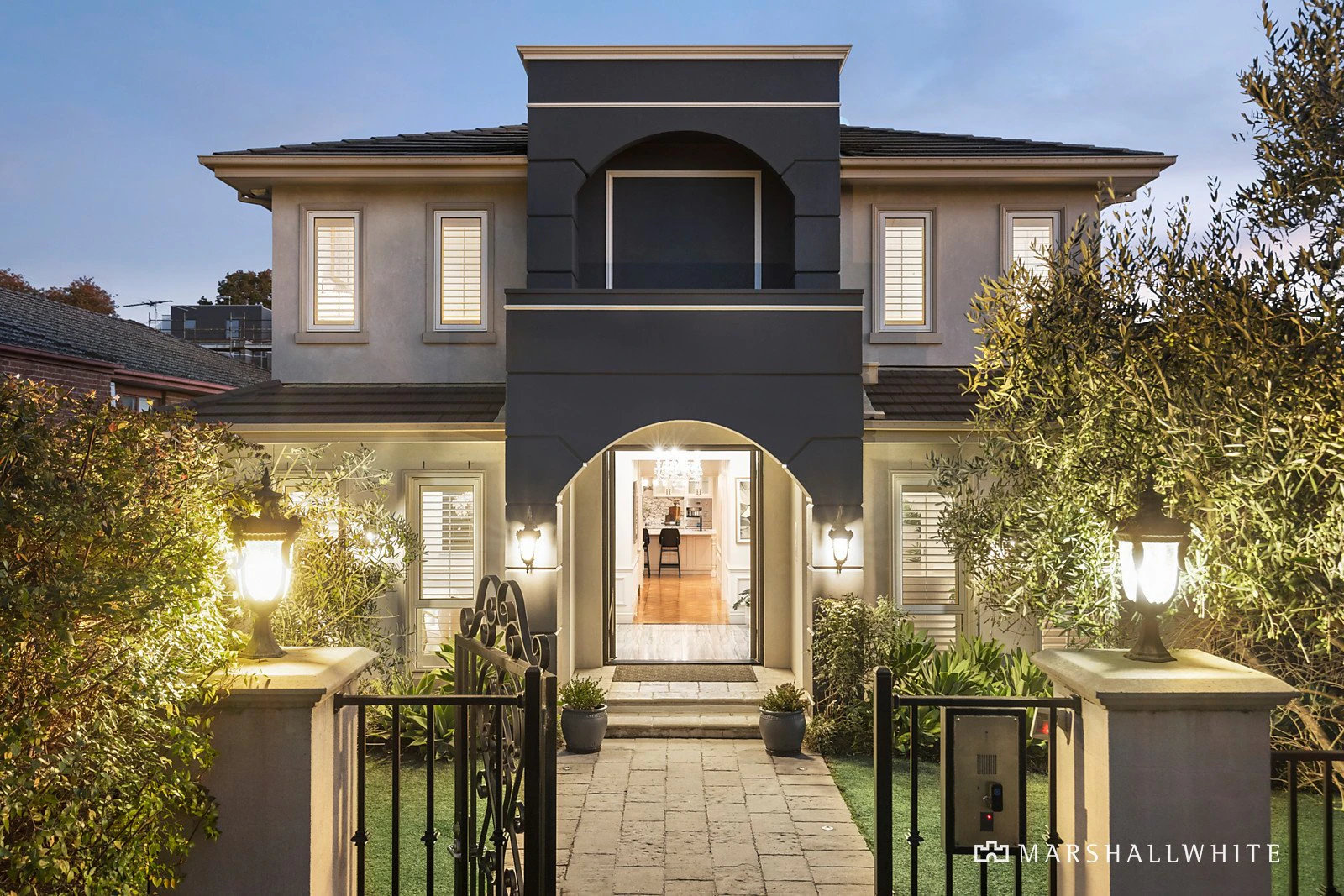1/10 Lesley Street, Camberwell, VIC