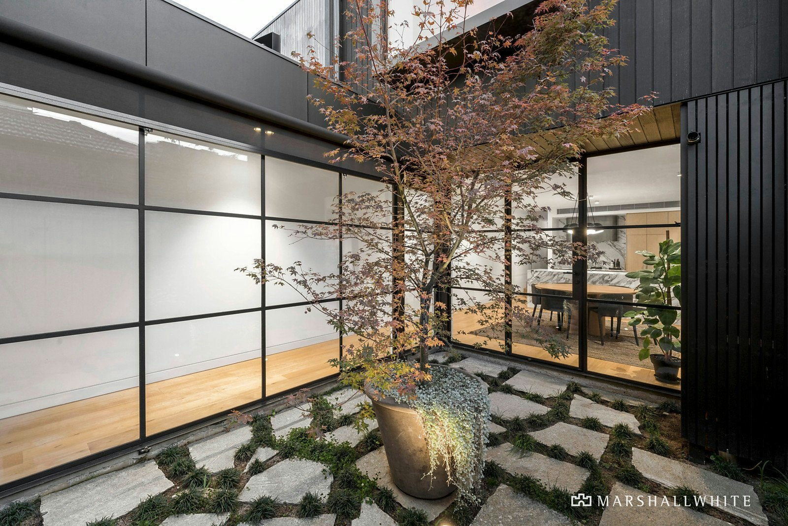 3 Finlay Street, Albert Park, VIC