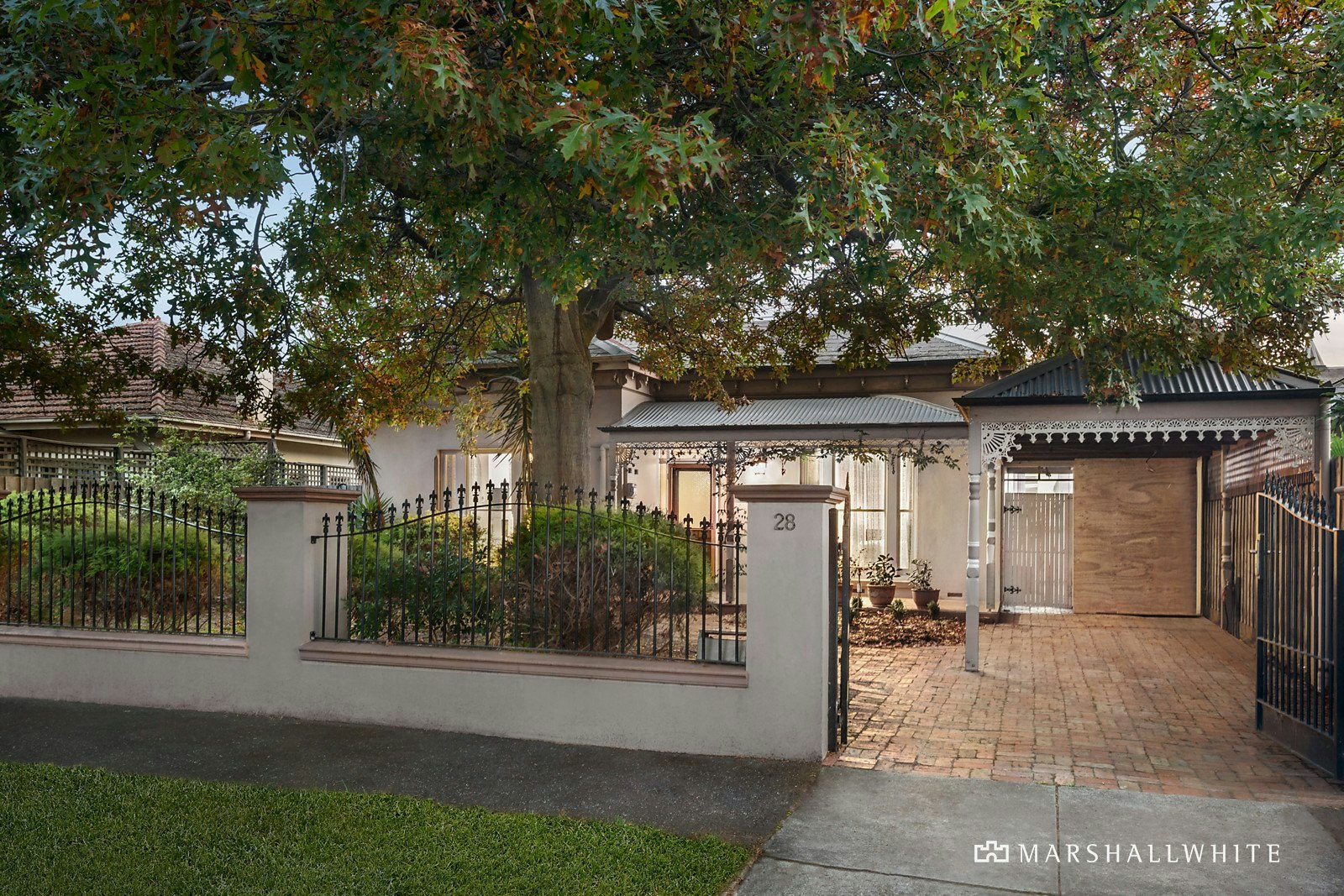 28 Seymour Grove, Brighton, VIC