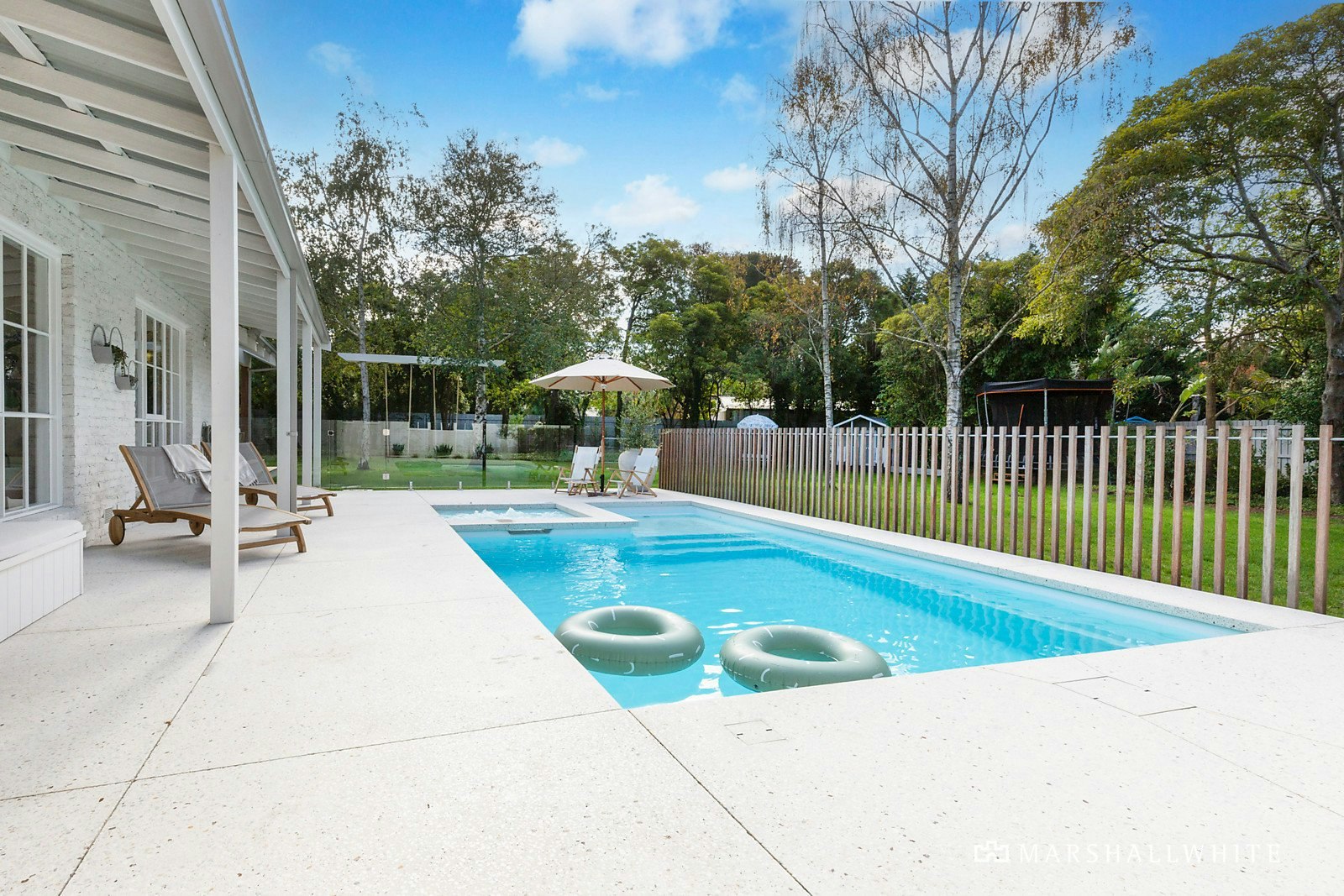 11 Rosedale Grove, Frankston South, VIC