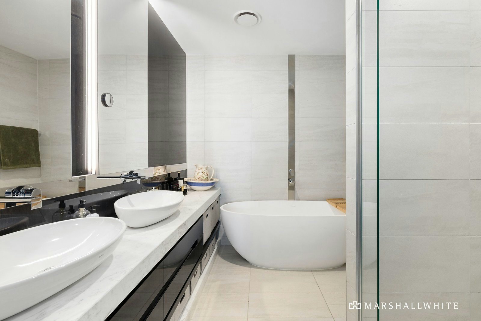 306/20 Queens Road, Melbourne, VIC