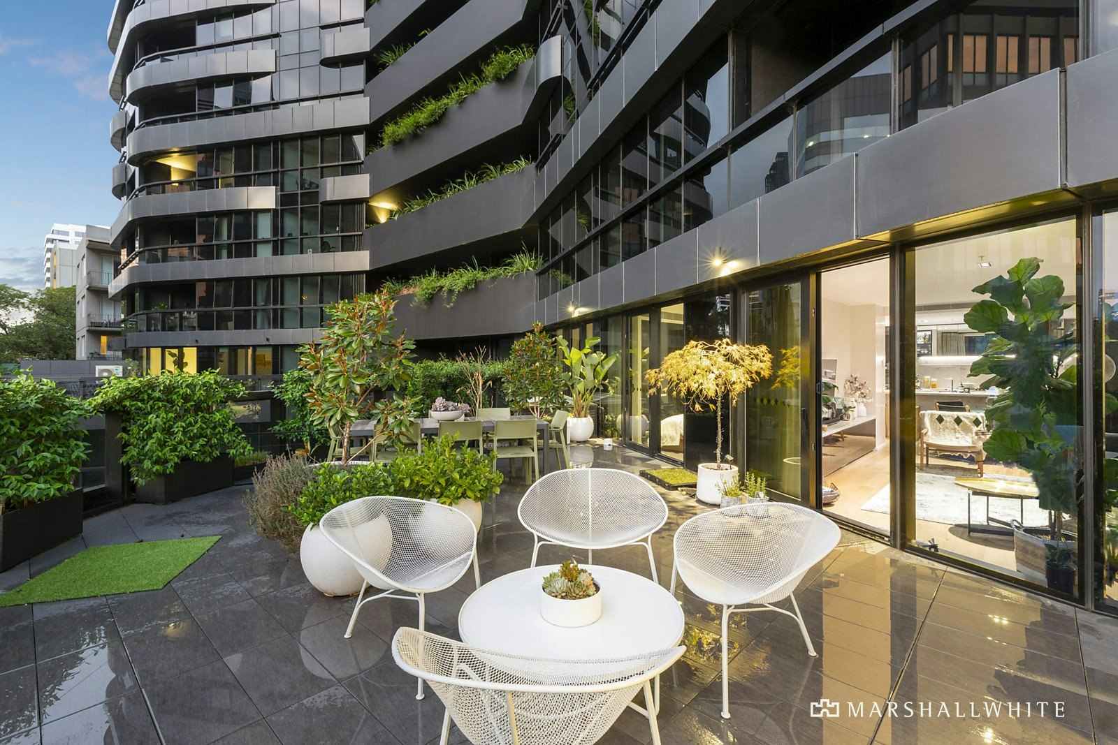 306/20 Queens Road, Melbourne, VIC