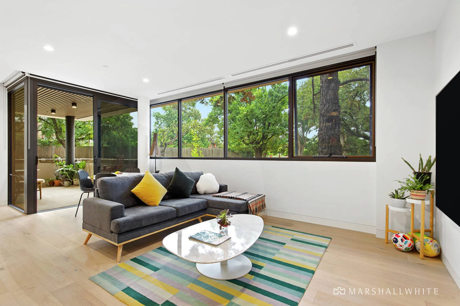G04/20 Main Drive, Kew, VIC