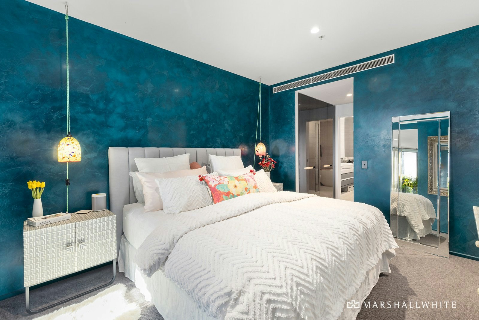 306/20 Queens Road, Melbourne, VIC