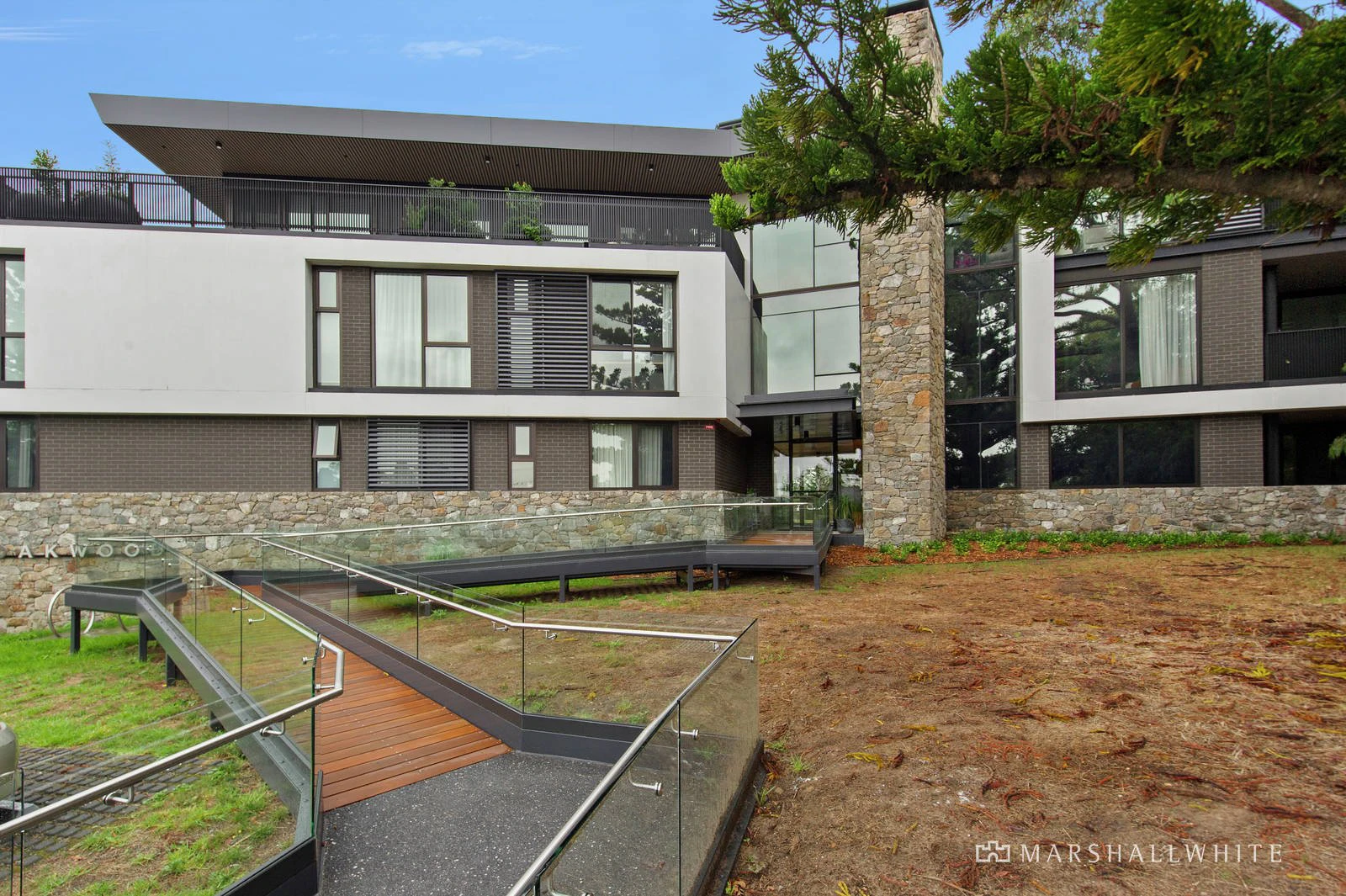 G04/20 Main Drive, Kew, VIC