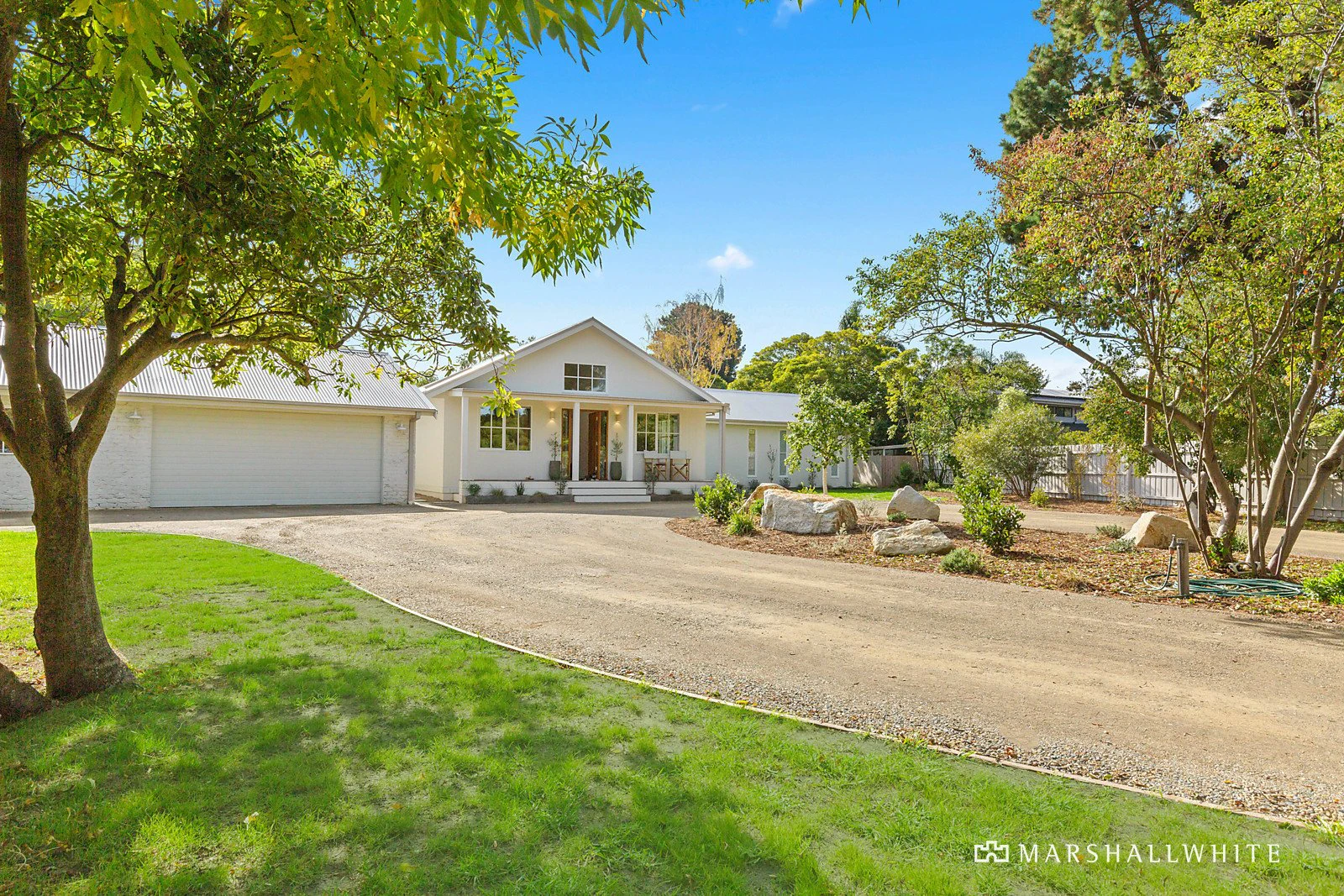 11 Rosedale Grove, Frankston South, VIC