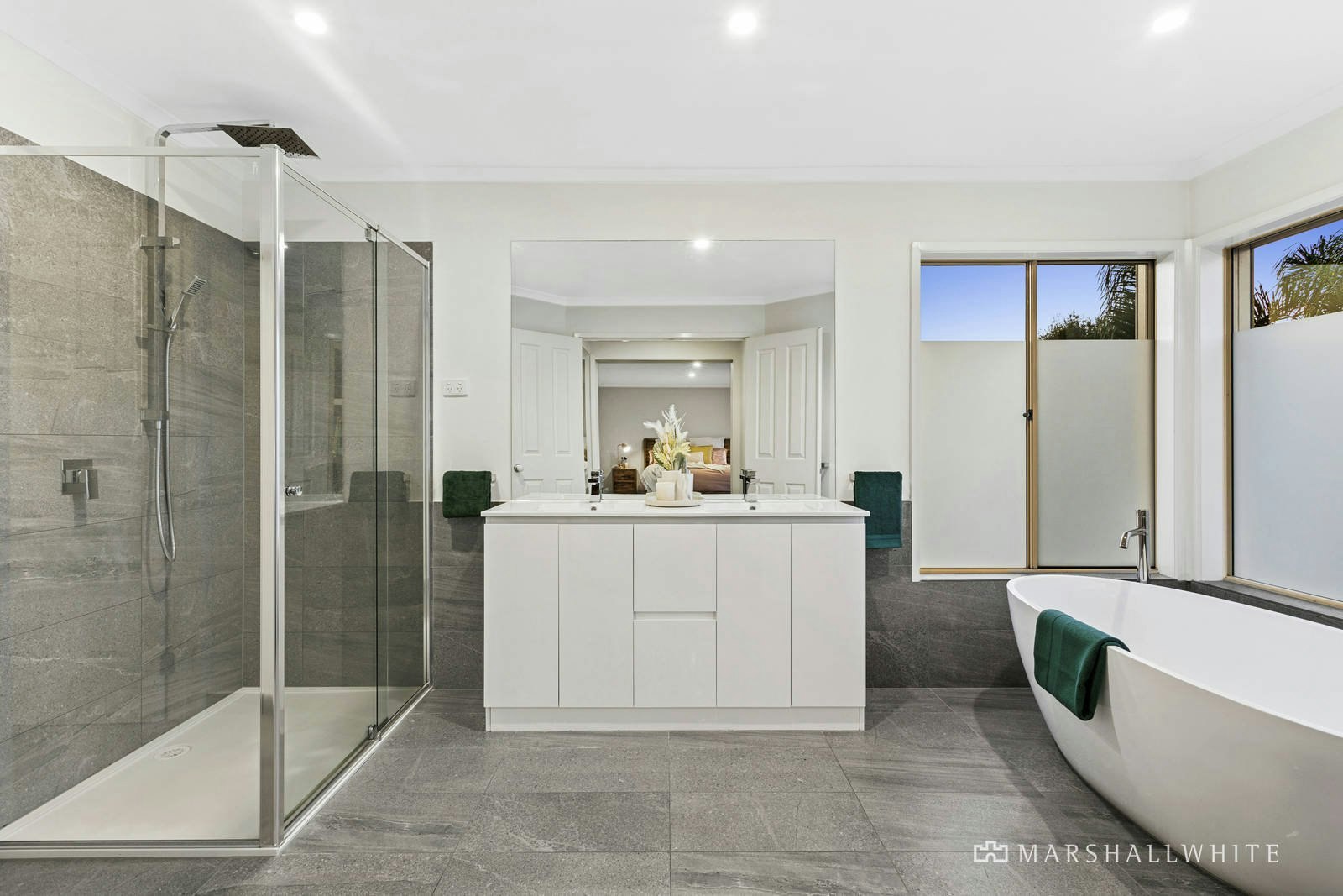 10 Morning Mist Court, Mornington, VIC