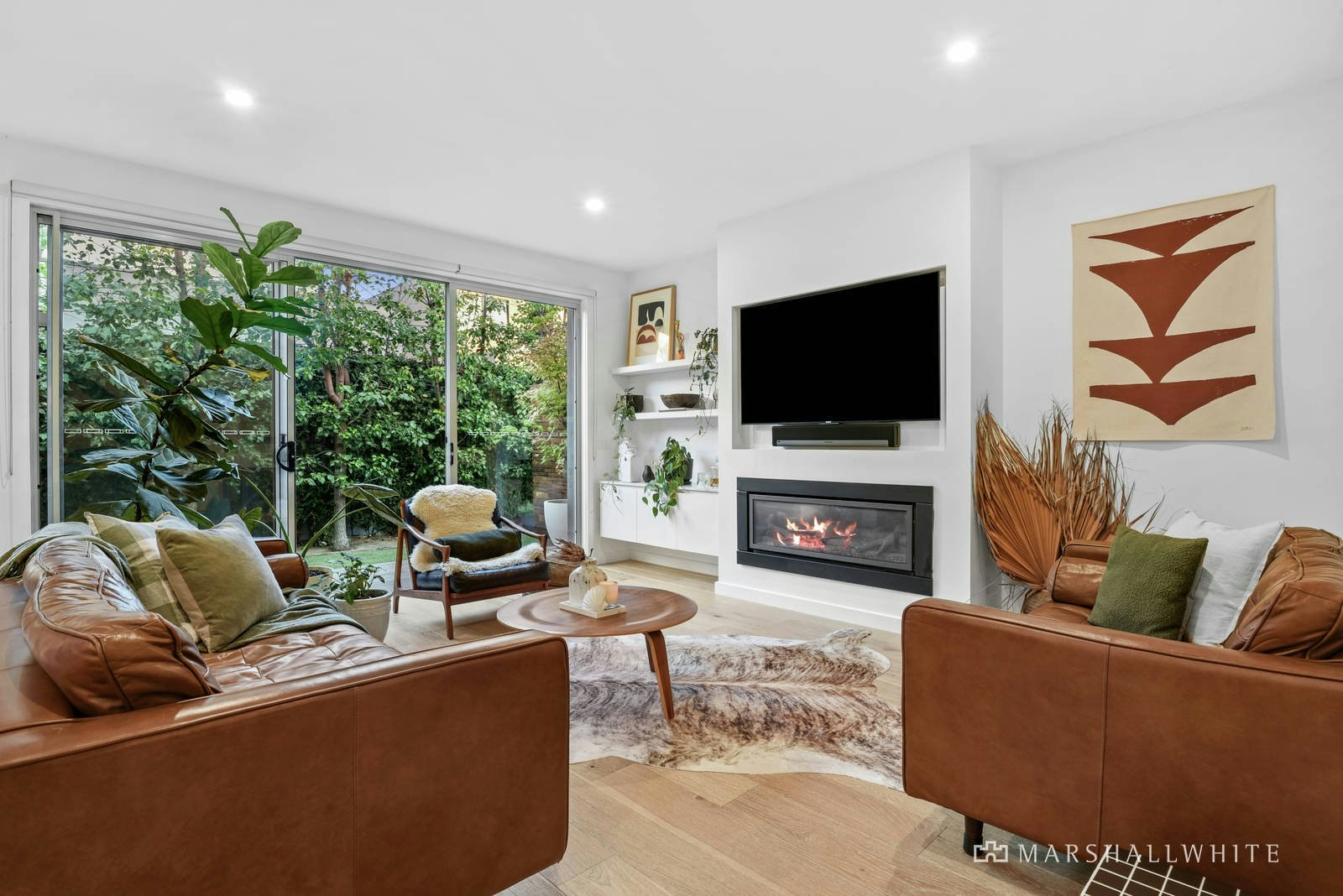 2 Adelaide Street, Mornington, VIC