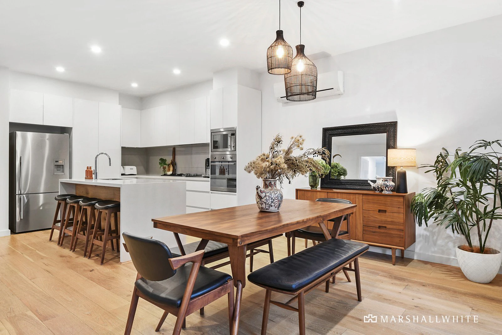 2 Adelaide Street, Mornington, VIC