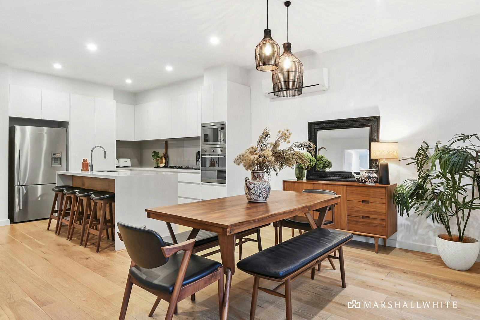 2 Adelaide Street, Mornington, VIC